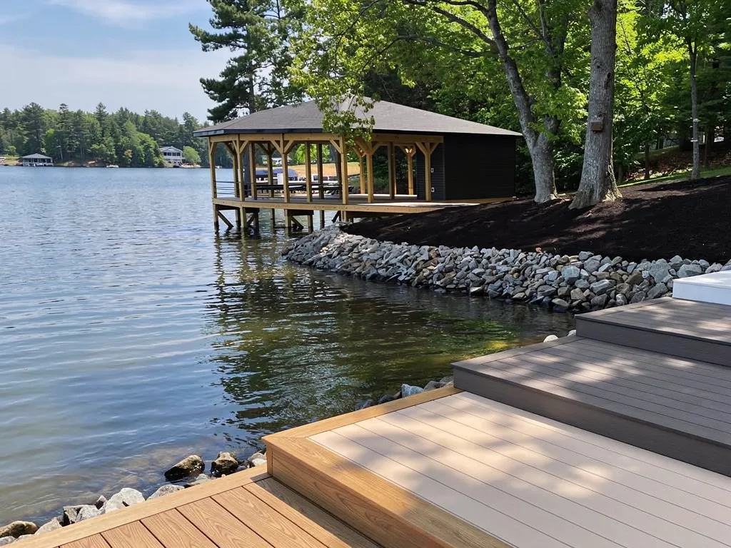 What Decking Materials Are Available for Lakefront Homes in Mineral, VA